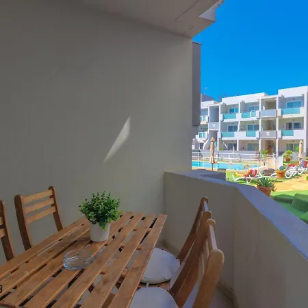 Saniko Corralejo Center Irent Fuerteventura * Corralejo